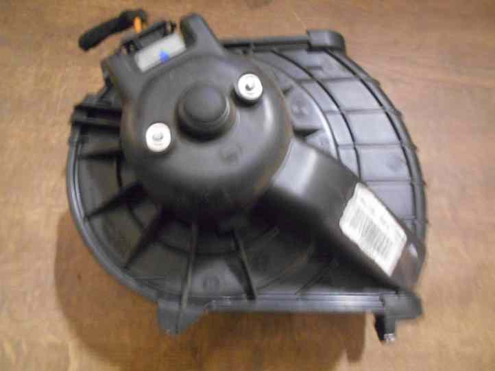 Ventilateur Chauffage 
RENAULT Kangoo (2) 1.5 DCI 85CV
An 01.2008 - 03.2013



