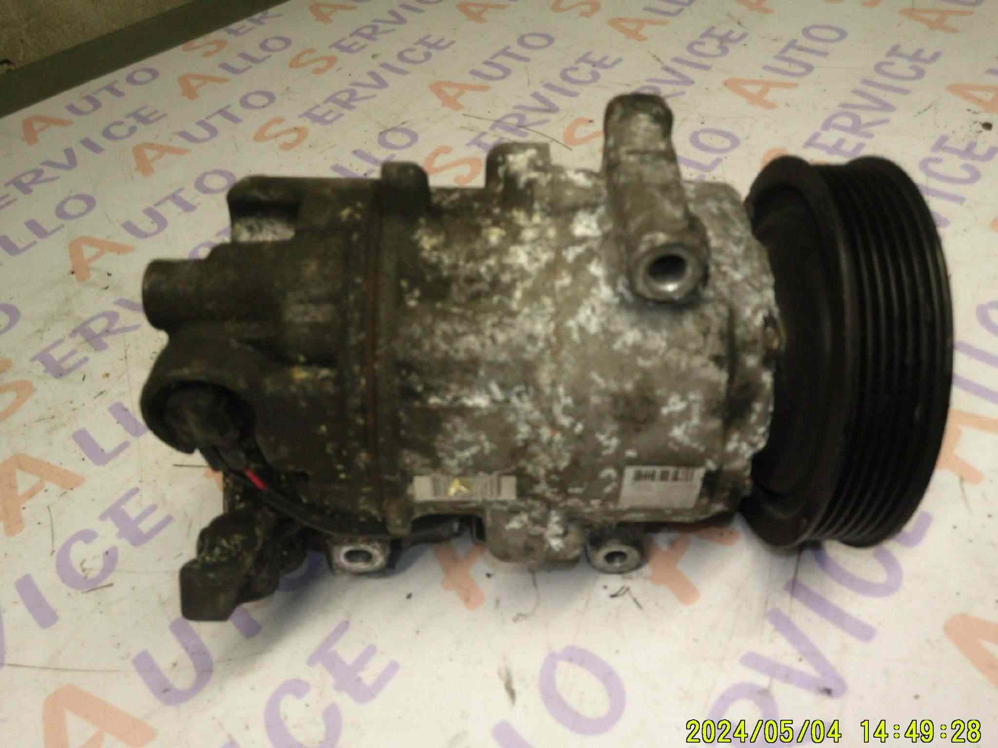 Compresseur de Clim 
RENAULT Scénic 3 phase 1 1.5 DCI
ref: 8200939386-A

