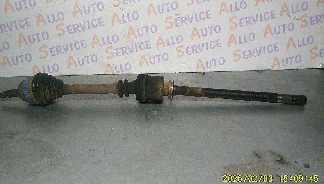 Cardan Droit
RENAULT Laguna1 
phase 2 2.2 TD - 12V TURBO 

ANNEE 19/06/2000

