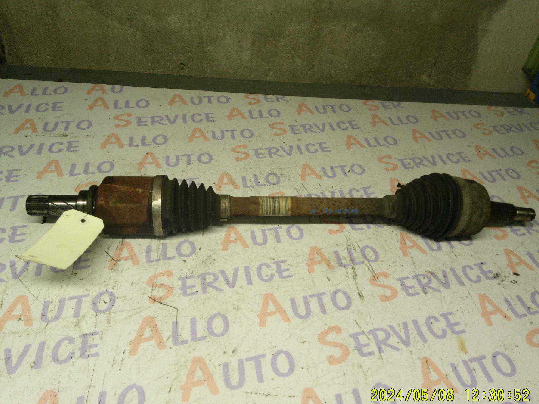 Cardan Gauche
RENAULT Scénic 3 phase 1
ref: 391016204R


