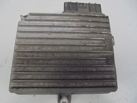 Calculateur 
ROVER Montego

S MEO10060 (0150 7005)

Se fier Ã  la référence