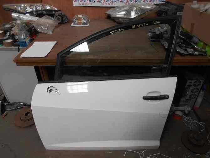 Porte AV Gauche
SEAT Ibiza 4 (6J)
Année 11.2009

Marques voir photo
Frais de Port sur devis