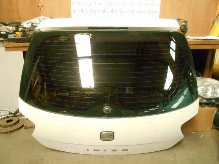 Hayon 
SEAT Ibiza 4 (6J)
Année 11.2009

Frais de Port sur devis