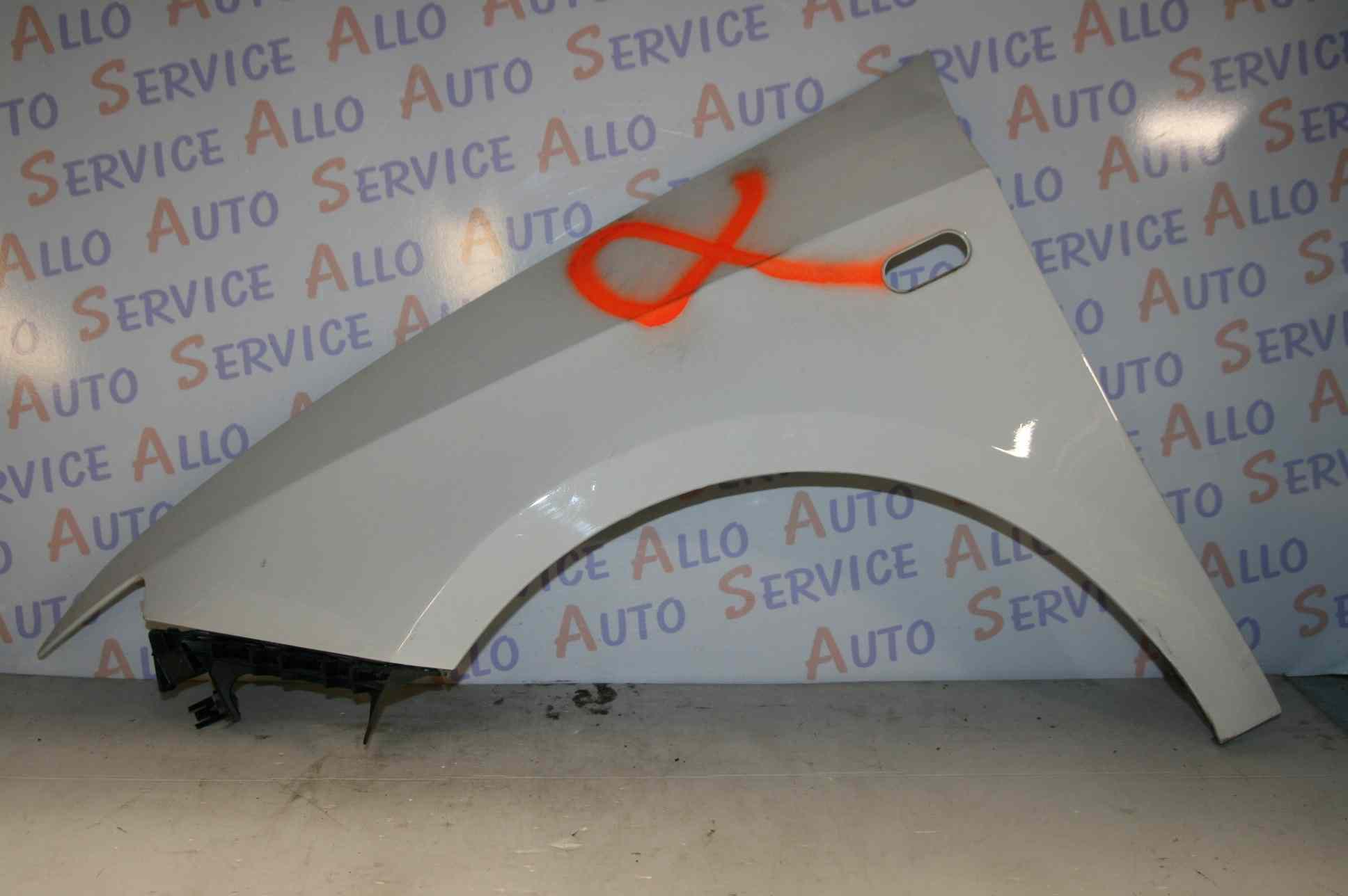 Aile AV Gauche
SEAT IBIZA IV (6J) PHASE 1 5P 
2008-05->2012-01
(peinture orange effaçable)

Frais de Port sur devis