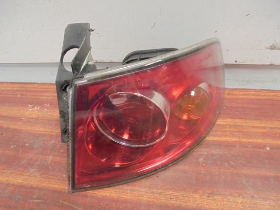 Feu Arriere Droit
SEAT Ibiza (6L)
An 03.2002 - 03.2006