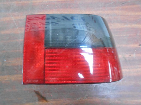 Feu Arriere Droit
SEAT Ibiza 2 (6K) Phase 2

1996-05->1999-09 

