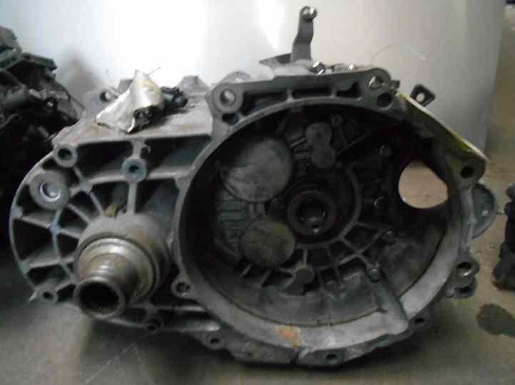 Boite 6 vitesses 
SEAT Alhambra  (7V) 1.9 TDI 90CV
An 07.2000 - 05.2010

Type boite : FUY FVB KKD KYC KKF FUZ FUX
183 000 Km

Garanti(e) 3 mois

Frais de Port sur devis