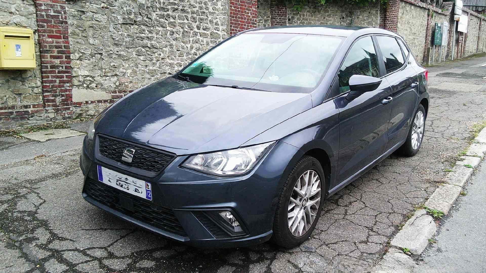 Occasion  SEAT Ibiza 5 PHASE 2 1.0 TSI 12V TURBO

95 CH

MILLESIME 04/2021

113860 KMS

TRES BON ETAT GENERAL