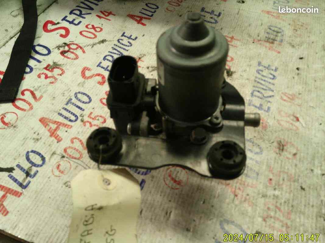  pompe a vide skoda fabia 3 phase 2
 ref : HLR 008570-10
     : PUMP UP28 
     : 1K0612 181F
     : Rev-Status AB 174979-50

