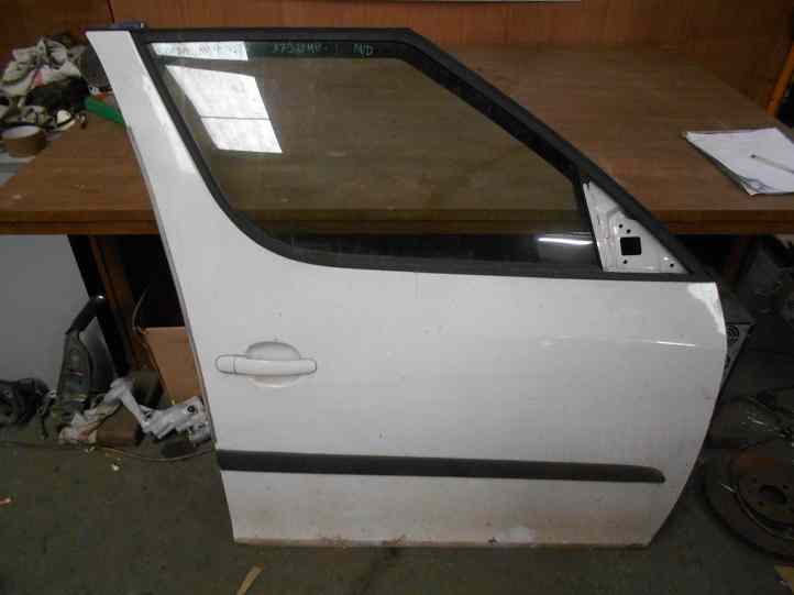 Porte AV Droit
SKODA Roomster 1
An 09.2006 - 03.2010

Frais de Port sur devis