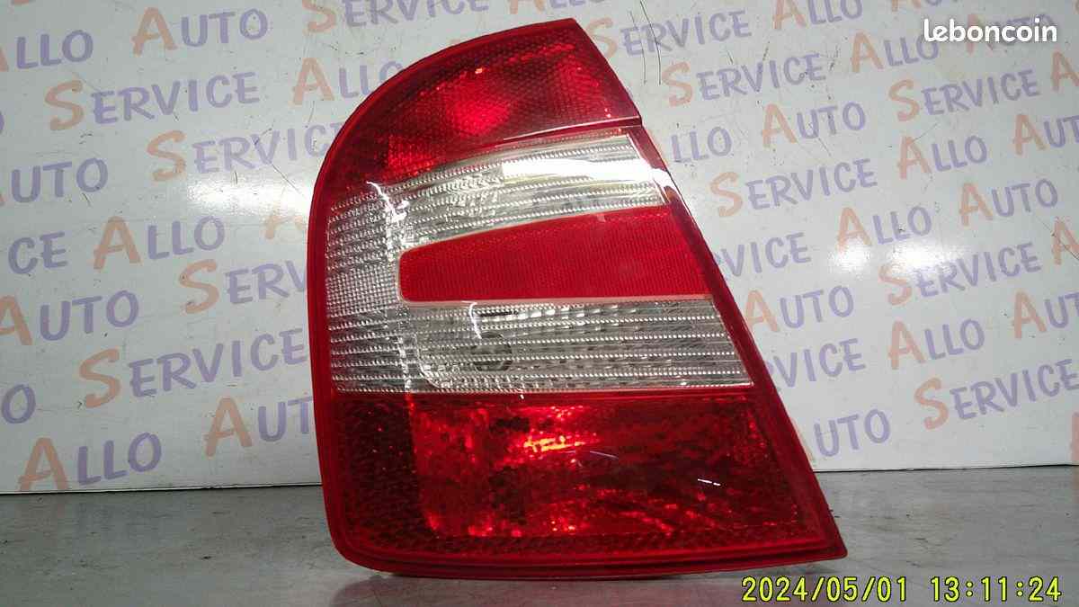 Vend feu ARG Skoda Fabia