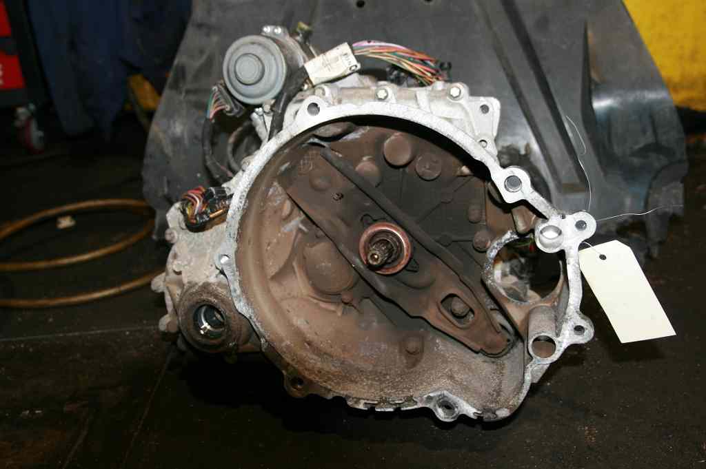 Boite de vitesses SMART FORTWO II (451) 1.0i 71ch
03/2009 

Type boite : 717 481
REF : A451370030180

60.000 Km

Garanti(e) 3 mois

Frais de Port sur devis