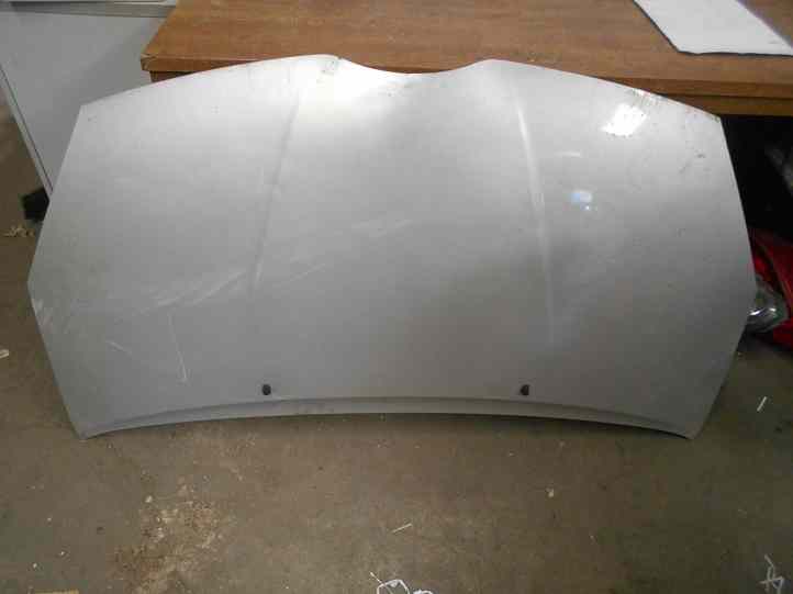 Capot 
TOYOTA Corolla
An 05.2004 - 06.2007

Quelques marques et rayures

Frais de Port sur devis