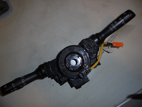 Commodo complet 
TOYOTA Yaris 2
An 12.2005 - 11.2009