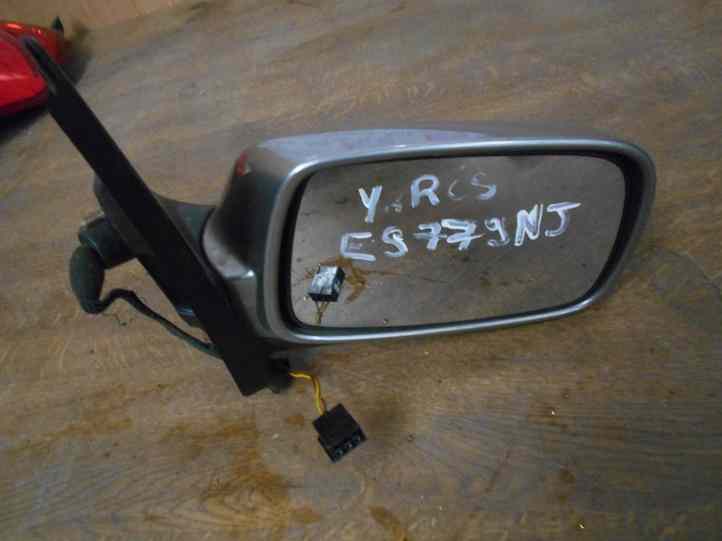 Retro Electrique Droit
TOYOTA Yaris 1 phase 2
An 2005