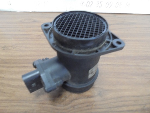 Debitmetre Air 
VOLKSWAGEN LT28 2.5 TDI 109CV
An 09.1997 - 06.2006

Bosch 028 906 461