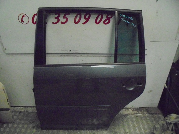Porte AR Gauche
VOLKSWAGEN Touran (1)
An 03.2003 - 05.2004

Vendue nue
Frais de Port sur devis