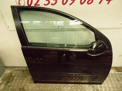 Porte AV Droit
VOLKSWAGEN Golf 5 (1H)
An 11.2003 - 10.2008

Vendue nue
Frais de Port sur devis