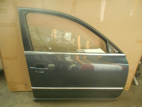 Porte AV Droit
VOLKSWAGEN Passat 4 (3B)
An 10.2000 - 03.2005

Frais de Port sur devis