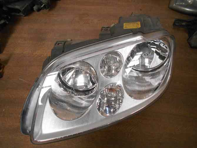 Optique Gauche(1T)
VOLKSWAGEN Touran 1.9 TDI
An 03.2003 - 12.2006 