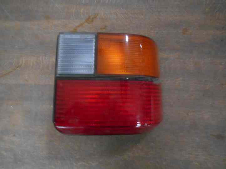 Feu Arriere Droit
VOLKSWAGEN Transporter T4
An 11.2002
