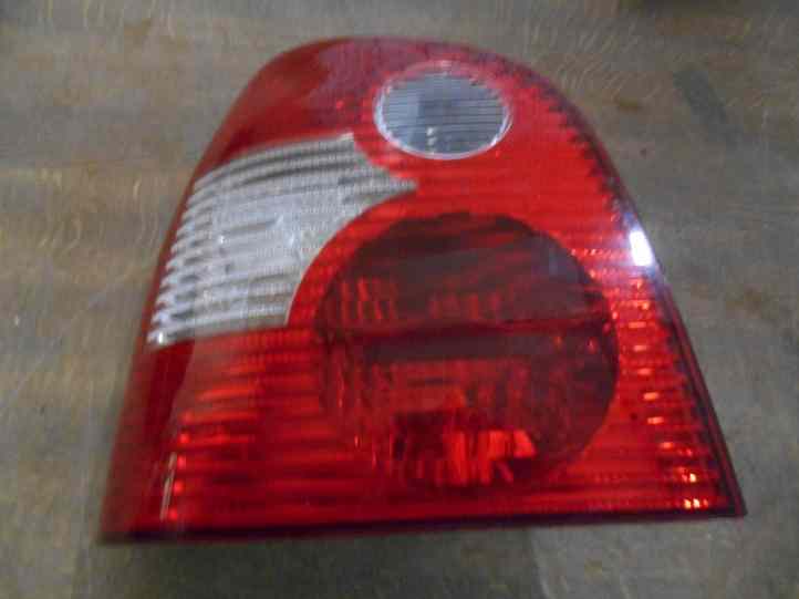 Feu Arriere Gauche
VOLKSWAGEN Polo 4 (9N1)
An 01.2002 - 05.2005

