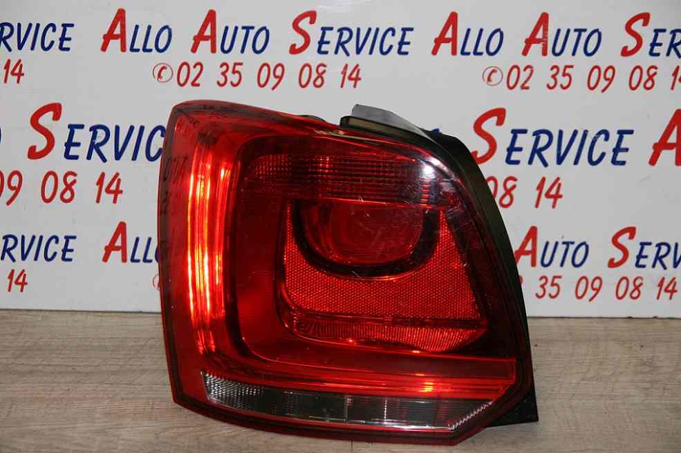 Feu Arriere Gauche VOLKSWAGEN Polo 5 (6R) 
06.2010

