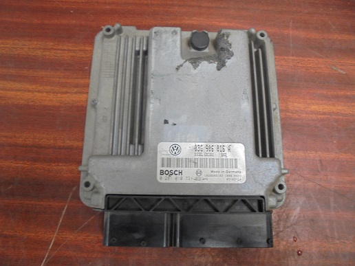 Calculateur 
VOLKSWAGEN Touran 1.9 TDI 100CV
An 03.2003 - 12.2006

Bosch 0281 010 731
03G 906 016 A

