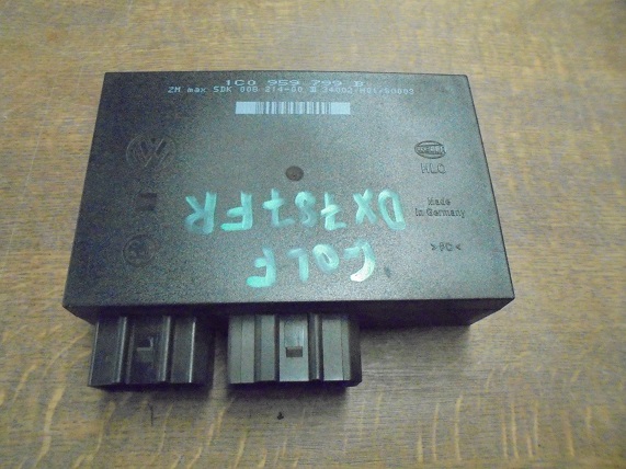 Confort Module 
VOLKSWAGEN Golf 4 (1J) 
An 05.2002 - 05.2004

Hella 11C0 959 799 B