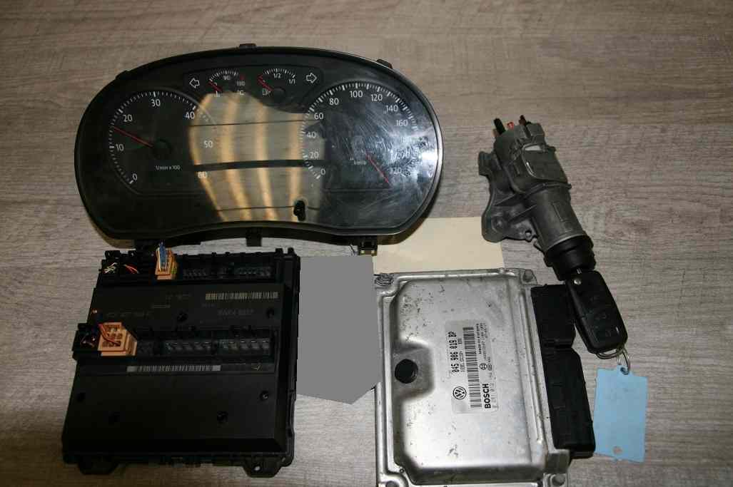 Kit de demarrage  VOLKSWAGEN Polo 4 (9N) phase 2 1.4 TDI 70CV
09.2007

Comprenant :

Clé + transpondeur + neiman + compteur

Calculateur BOSCH EDC15P+ 0281012194 045906019BP

Calculateur De Confort 6Q1937049F 5WK48217 VW

