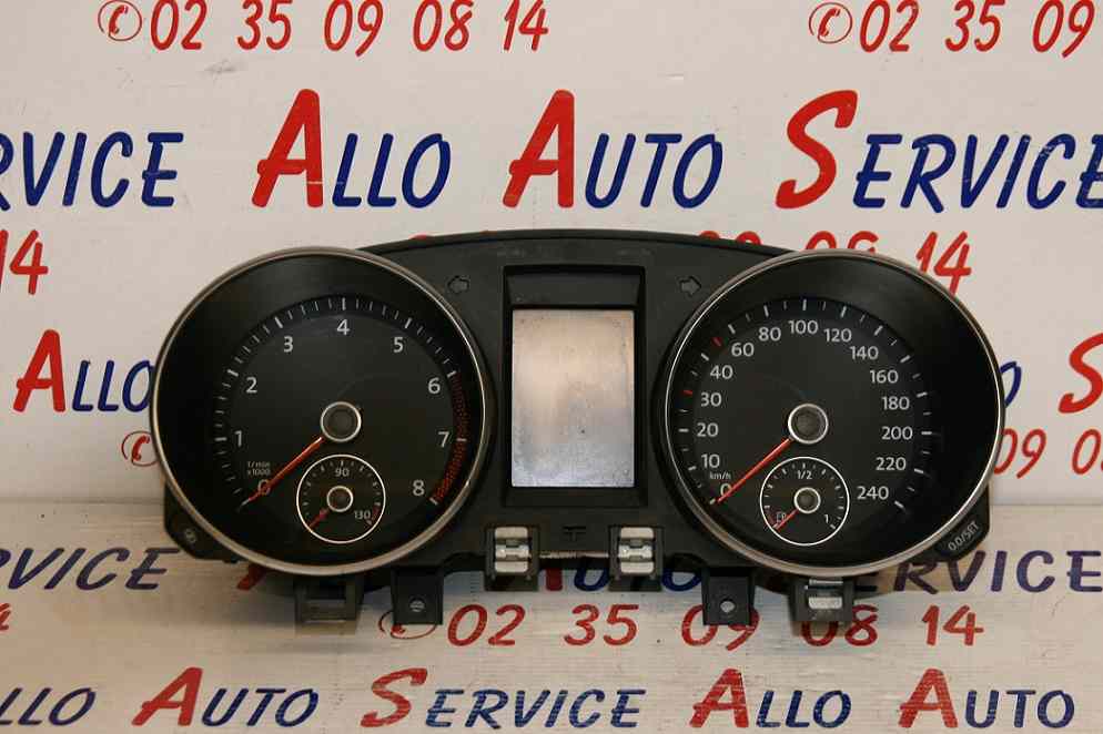 Compteur 

VOLKSWAGEN GOLF VI (5K) 5P 06/2009

2008-10->2013-04

Ref : 5K0920860F
      VDD-02405.06.0919010154

133 595 km