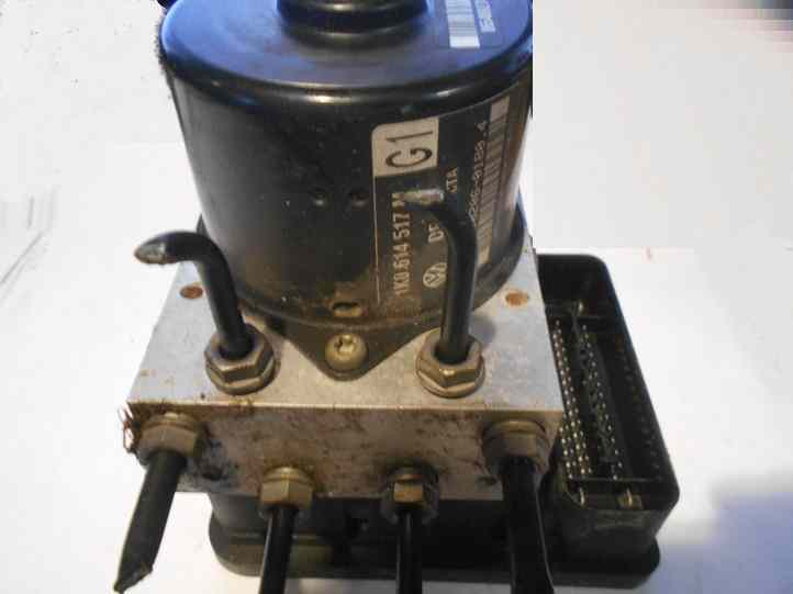 Bloc hydraulique ABS 
VOLKSWAGEN Touran (1T)
An 03.2003 - 06.2012

ATE 10.206-0180.4 / 10.0960-0355.3
1K0  614 517 M