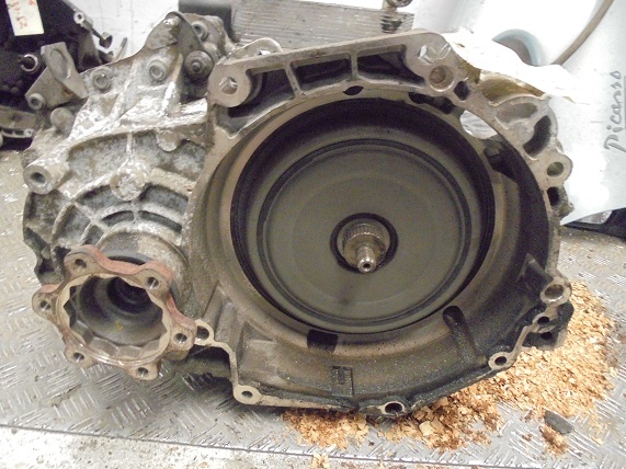 Boite de vitesses Automatique
VOLKSWAGEN Touran  (1T) 2.0 TDI 140CV
An 03.2003 - 12.2006

Type boite : LQW / KMY / LTG / HXT
148 000 Km

Garanti(e) 3 mois

Frais de Port sur devis