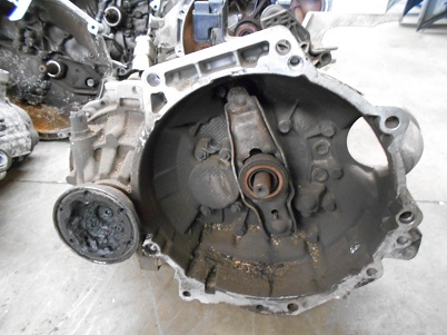 Boite de vitesses 
VOLKSWAGEN Polo 5 (6R) 1.6 TDI 90CV Fap
An 09.2009 - 05.2014

 Type boite : MZL KFK 
 84 000 Km

 Garanti(e) 3 mois

 Frais de Port sur devis