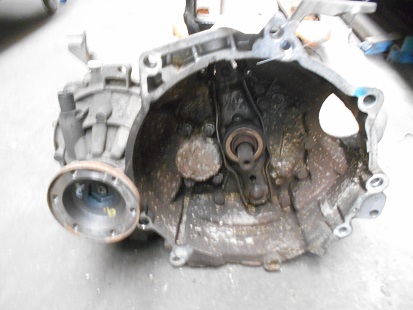 Boite de vitesses 
VOLKSWAGEN Polo 4 (9N3) 1.4 TDI 80CV
An 10.2006 - 05.2009 

Type boite : JDD / HVU
155 000 Km

Garanti(e) 3 mois

Frais de Port sur devis