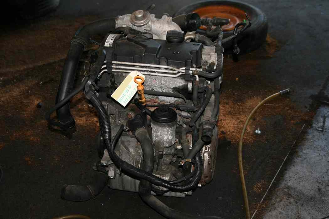 Moteur VOLKSWAGEN Polo 4(9N) phase 2 1.4TDi 70ch 
09.2007

Type moteur : BNM
156 000 Km

Vendu sans alternateur, démarreur, compresseur de clim

Garanti(e) 3 mois

Frais de Port sur devis