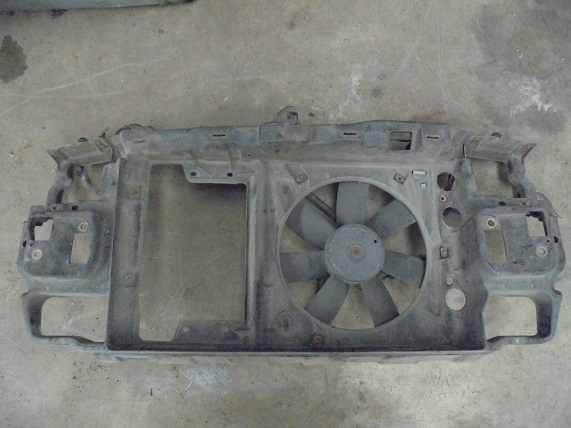 Buse avec ventilateur
VOLKSWAGEN Polo (6N1) 1.4 60CV
An 10.1994 - 11.1999